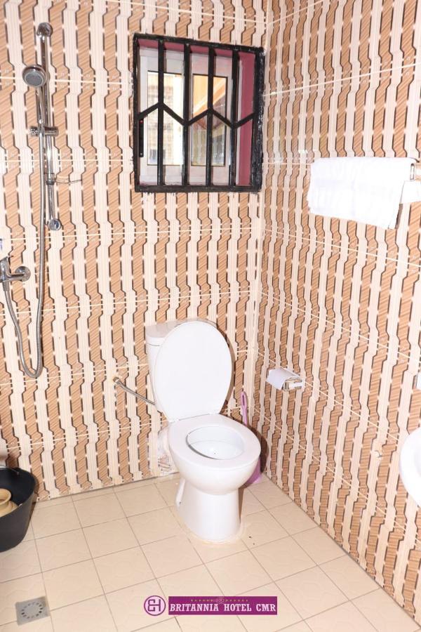 Britannia Hotel Cmr Yaoundé エクステリア 写真