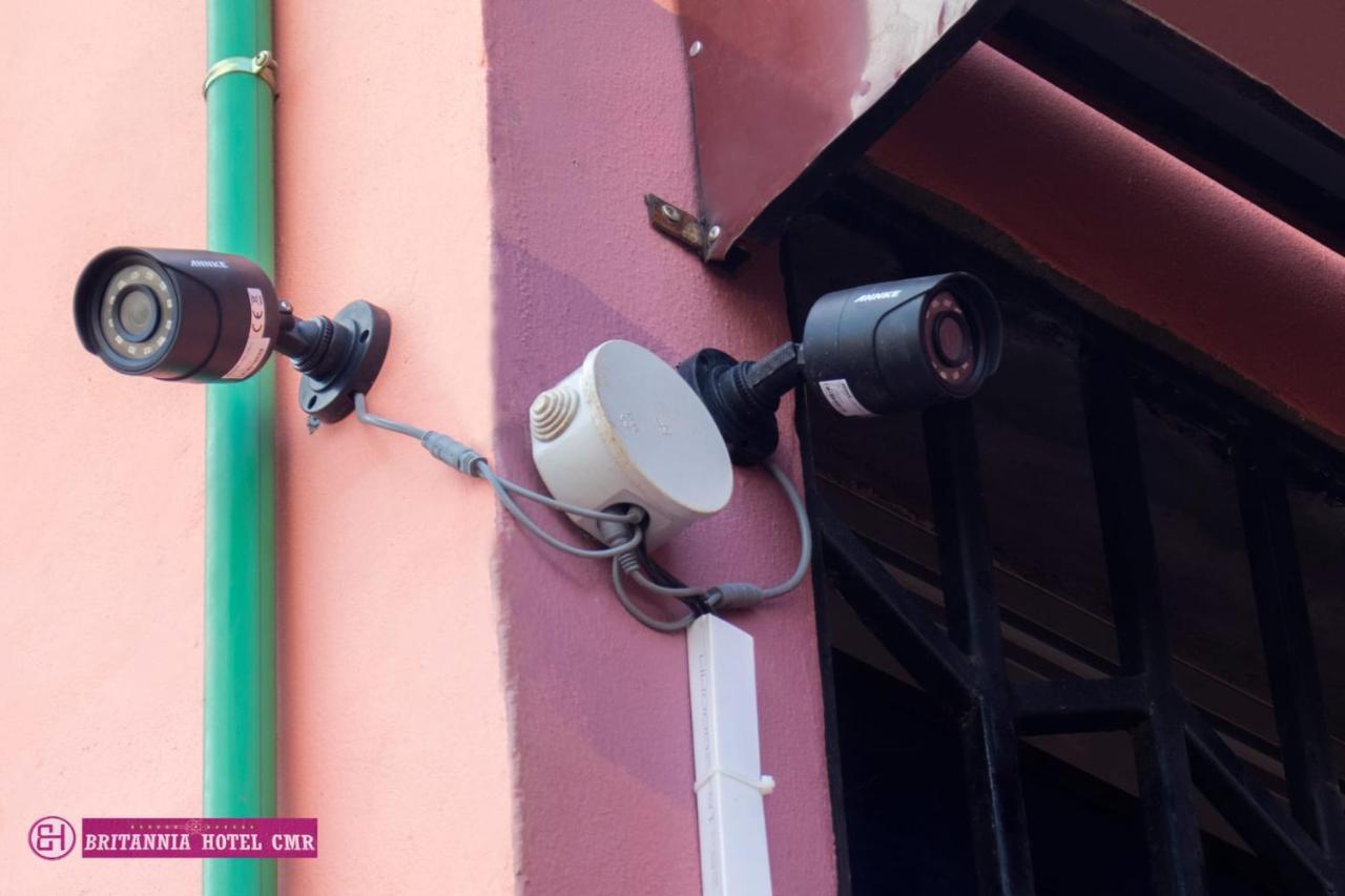 Britannia Hotel Cmr Yaoundé エクステリア 写真