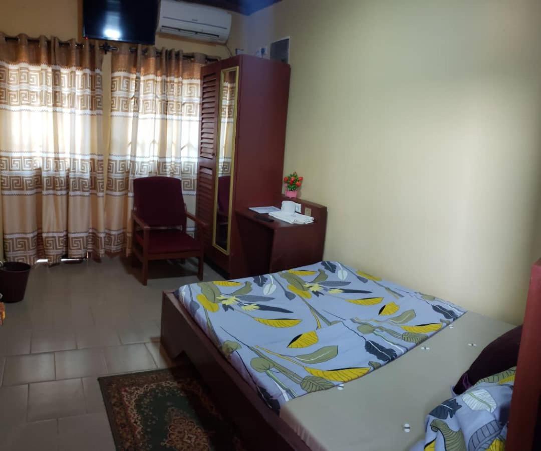 Britannia Hotel Cmr Yaoundé エクステリア 写真