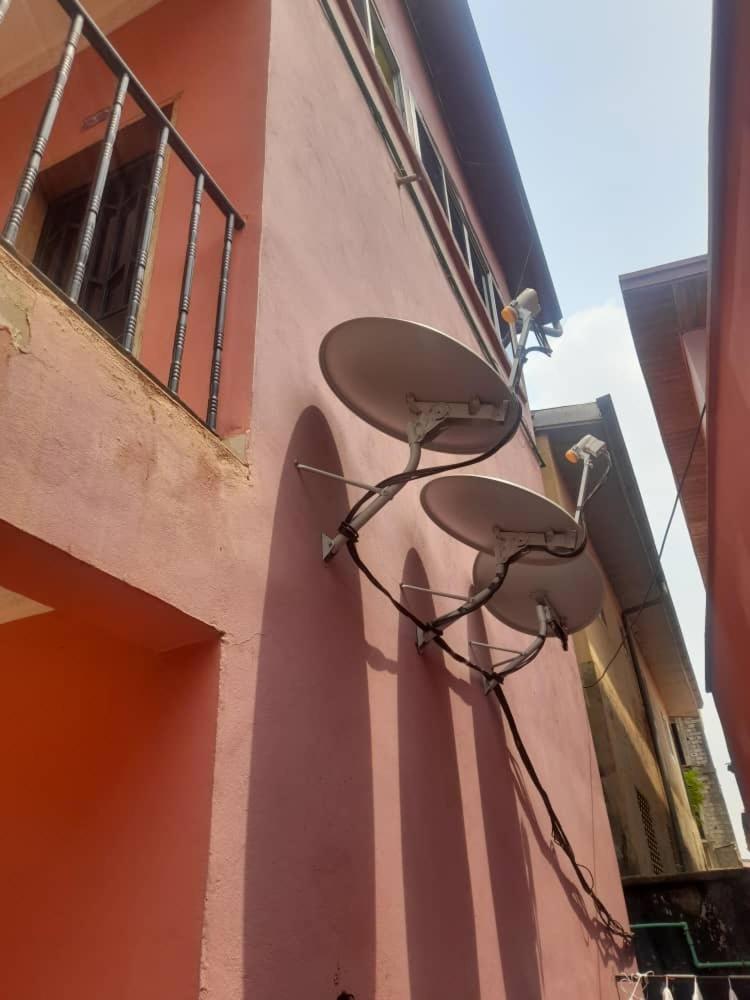 Britannia Hotel Cmr Yaoundé エクステリア 写真