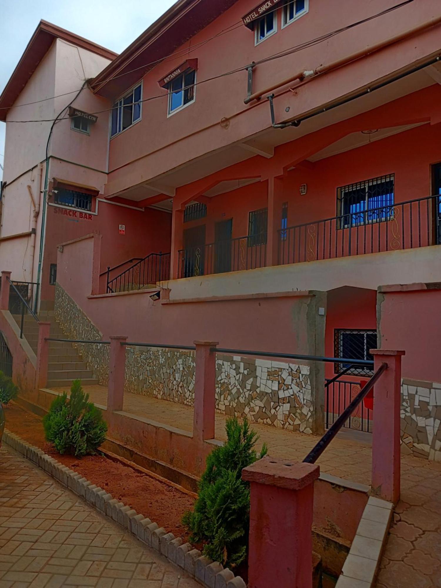 Britannia Hotel Cmr Yaoundé エクステリア 写真